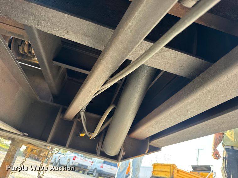 image for item DO2369 1992 Trail-Eze PLP20T31 tilt deck equipment trailer