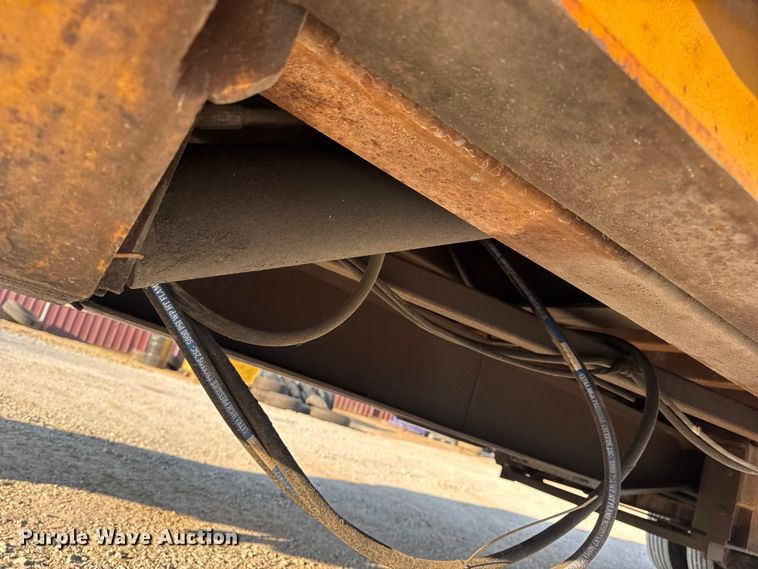 image for item DO2369 1992 Trail-Eze PLP20T31 tilt deck equipment trailer