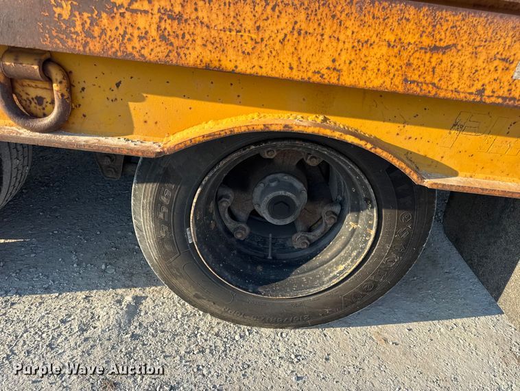 image for item DO2369 1992 Trail-Eze PLP20T31 tilt deck equipment trailer