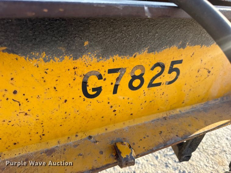 image for item DO2369 1992 Trail-Eze PLP20T31 tilt deck equipment trailer