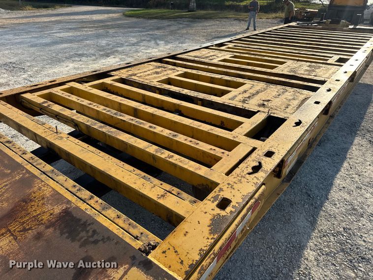 image for item DO2370 1996 Landoll tilt deck equipment trailer