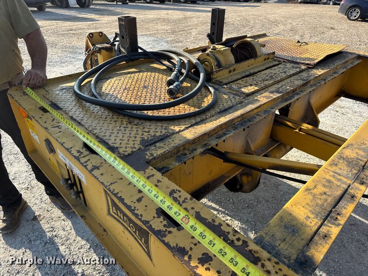 image for item DO2370 1996 Landoll tilt deck equipment trailer