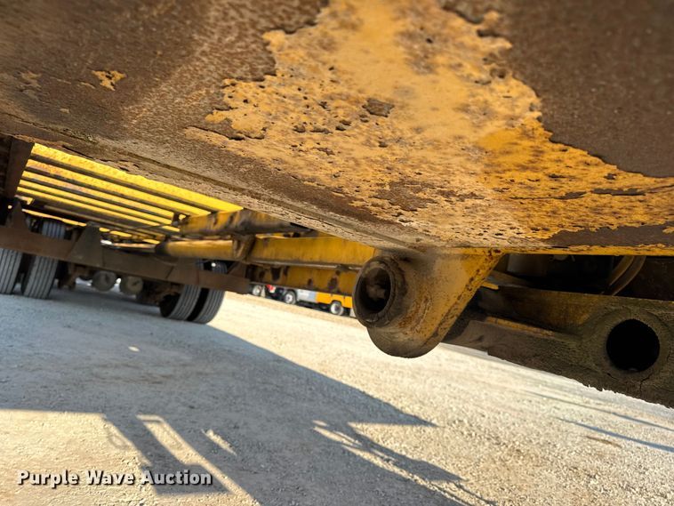 image for item DO2370 1996 Landoll tilt deck equipment trailer