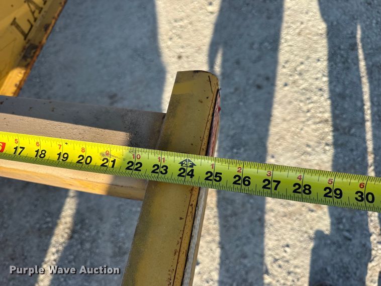 image for item DO2370 1996 Landoll tilt deck equipment trailer