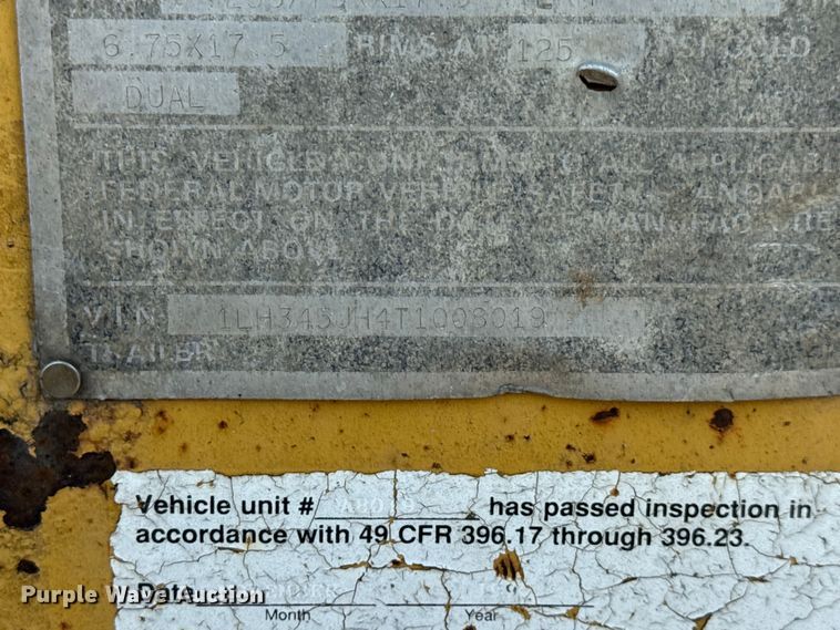 image for item DO2370 1996 Landoll tilt deck equipment trailer