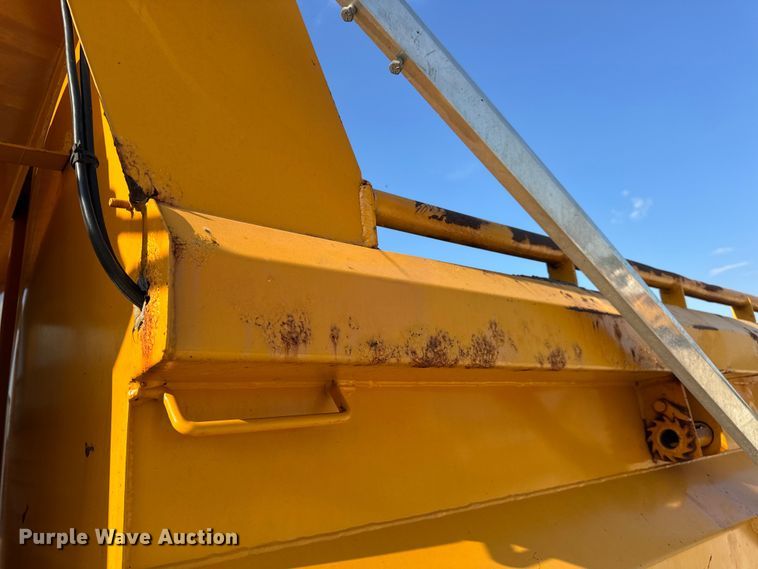 image for item DO2371 2007 International 7400 dump truck