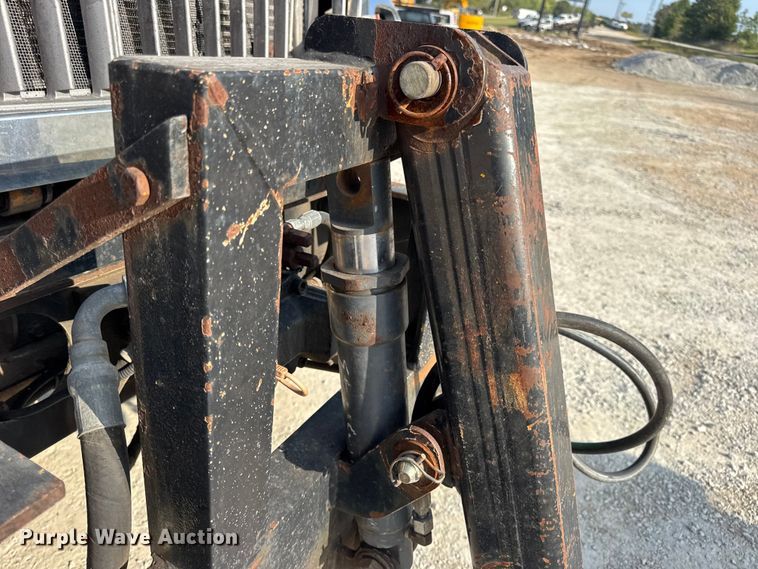 image for item DO2371 2007 International 7400 dump truck