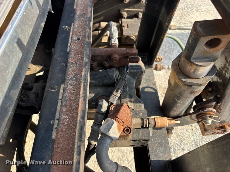 image for item DO2371 2007 International 7400 dump truck