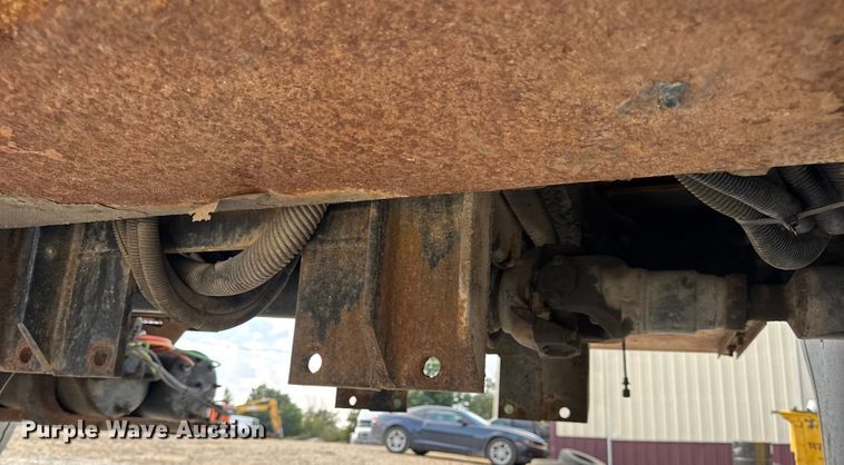 image for item DO2371 2007 International 7400 dump truck