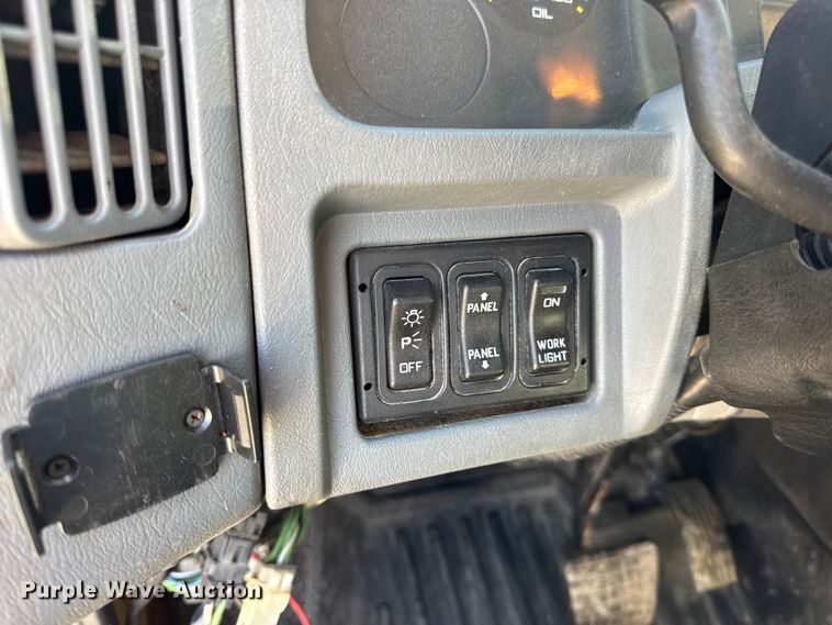 image for item DO2371 2007 International 7400 dump truck