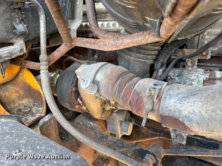 image for item DO2371 2007 International 7400 dump truck