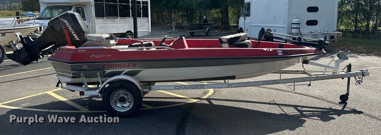 image for item DP8856 Pacesetter Charger 16 0/B boat