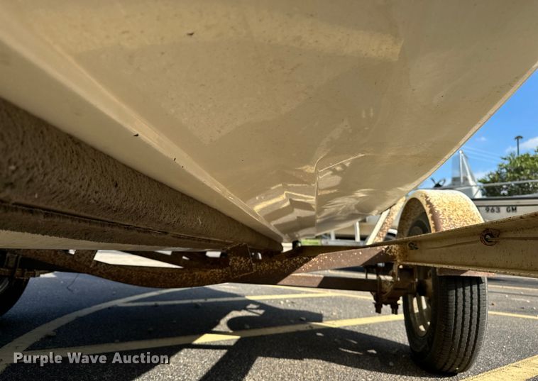 image for item DP8856 Pacesetter Charger 16 0/B boat