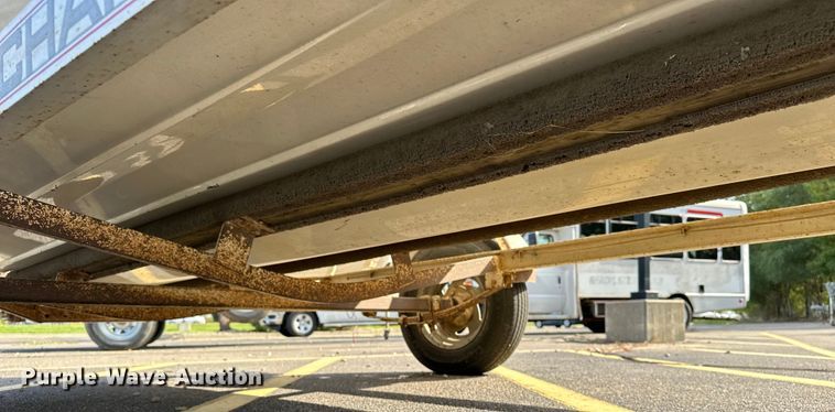 image for item DP8856 Pacesetter Charger 16 0/B boat