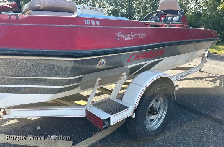 image for item DP8856 Pacesetter Charger 16 0/B boat