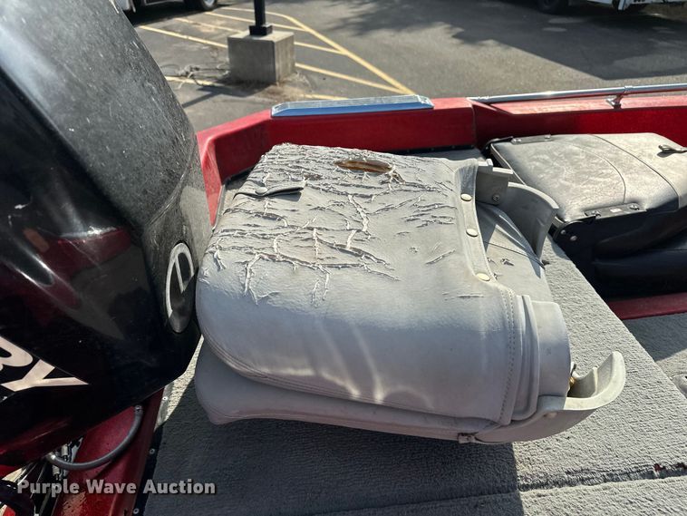 image for item DP8856 Pacesetter Charger 16 0/B boat