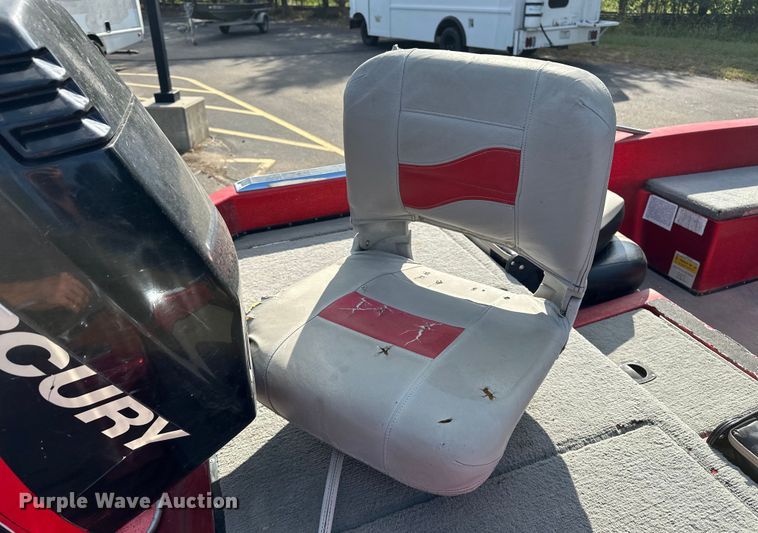 image for item DP8856 Pacesetter Charger 16 0/B boat