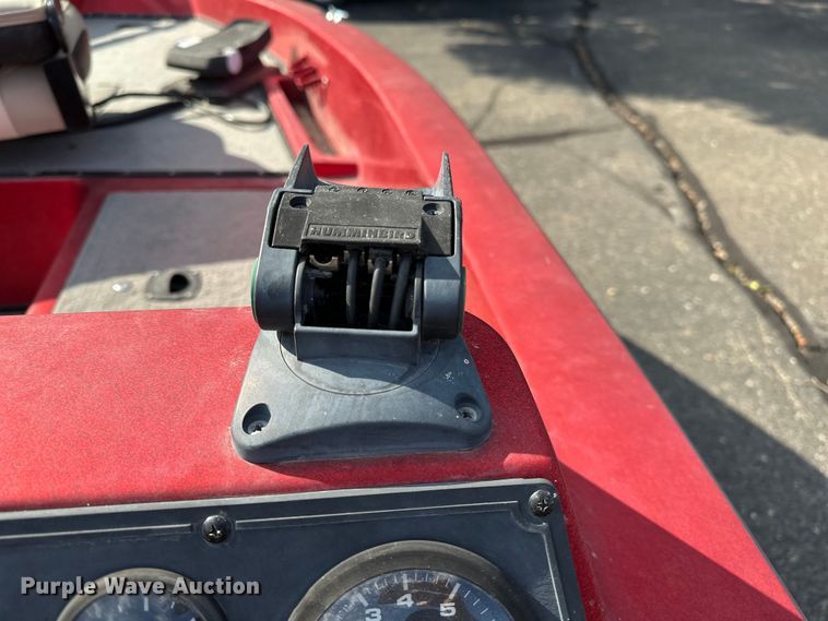 image for item DP8856 Pacesetter Charger 16 0/B boat