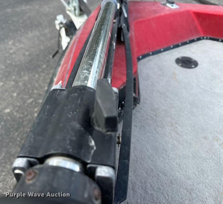 image for item DP8856 Pacesetter Charger 16 0/B boat