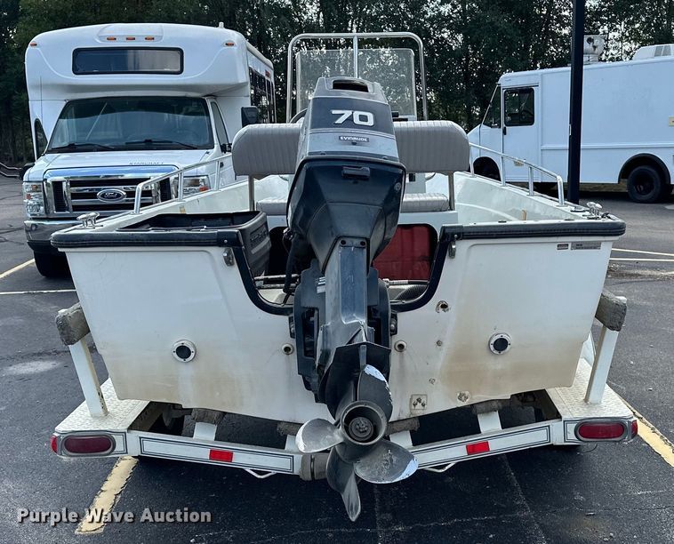 image for item DP8857 Boston Whaler boat