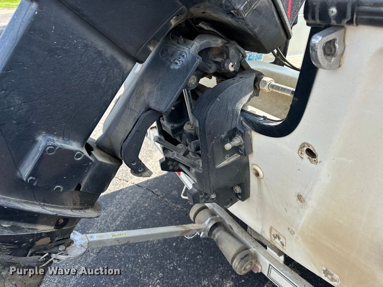 image for item DP8857 Boston Whaler boat