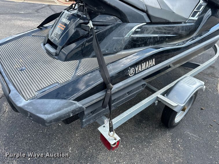 image for item DP8858 Yamaha Waverunner personal watercraft