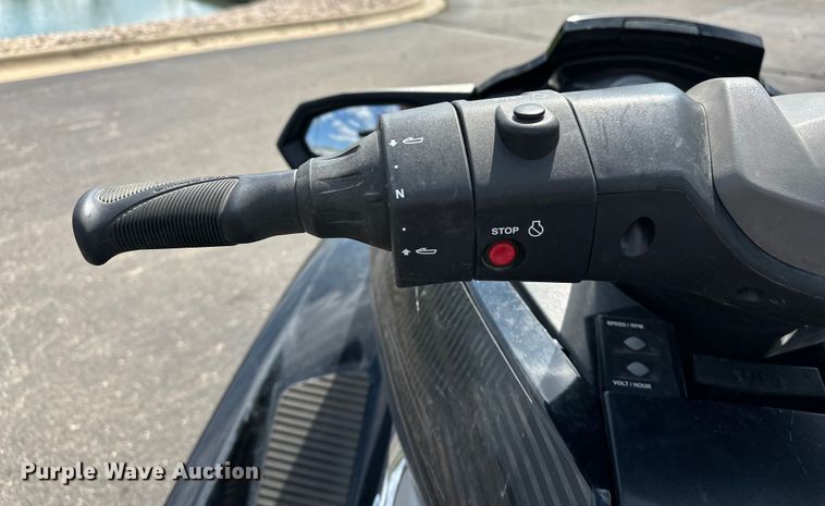 image for item DP8858 Yamaha Waverunner personal watercraft