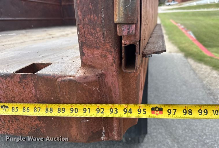 image for item DP8878 1977 International Loadstar 1600 grain truck