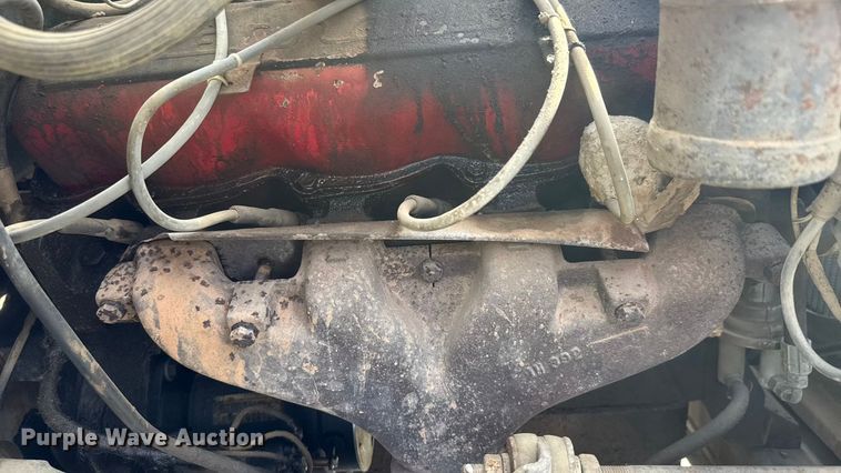 image for item DP8878 1977 International Loadstar 1600 grain truck