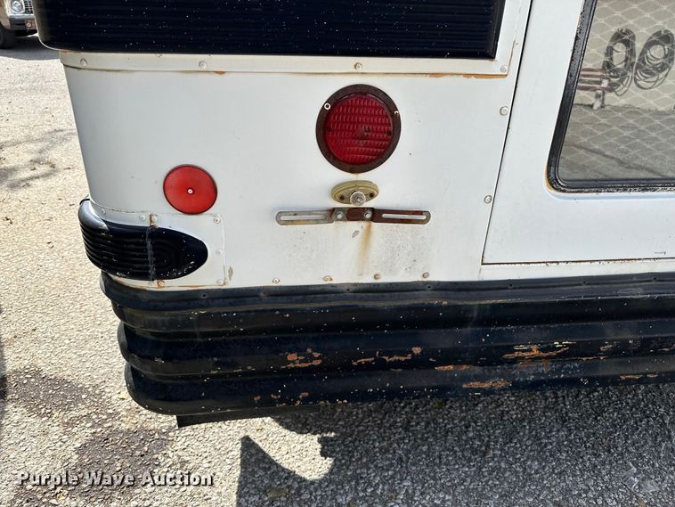 image for item DP8879 1989 GMC Vandura bus