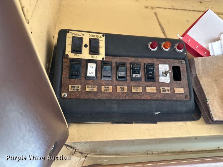 image for item DP8879 1989 GMC Vandura bus