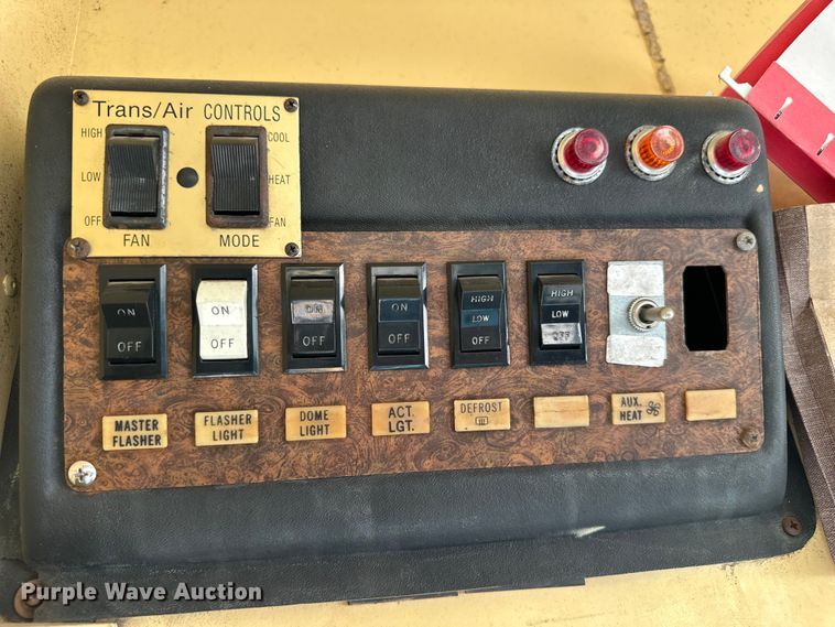 image for item DP8879 1989 GMC Vandura bus