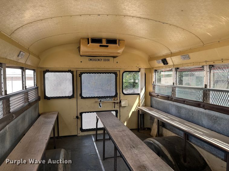 image for item DP8879 1989 GMC Vandura bus