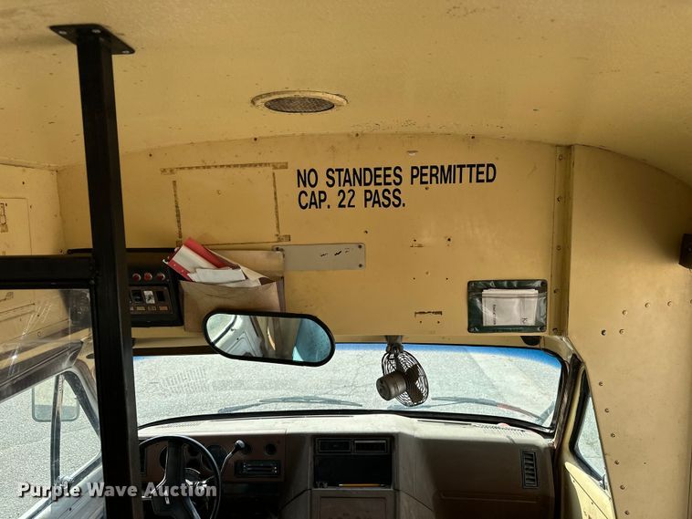 image for item DP8879 1989 GMC Vandura bus