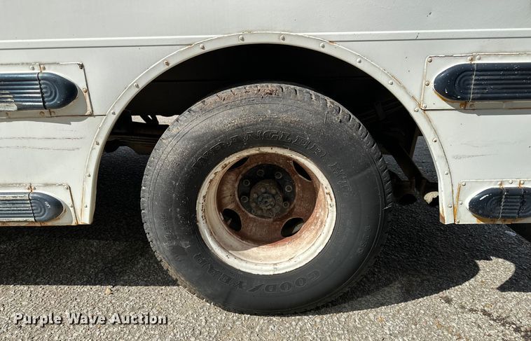 image for item DP8879 1989 GMC Vandura bus