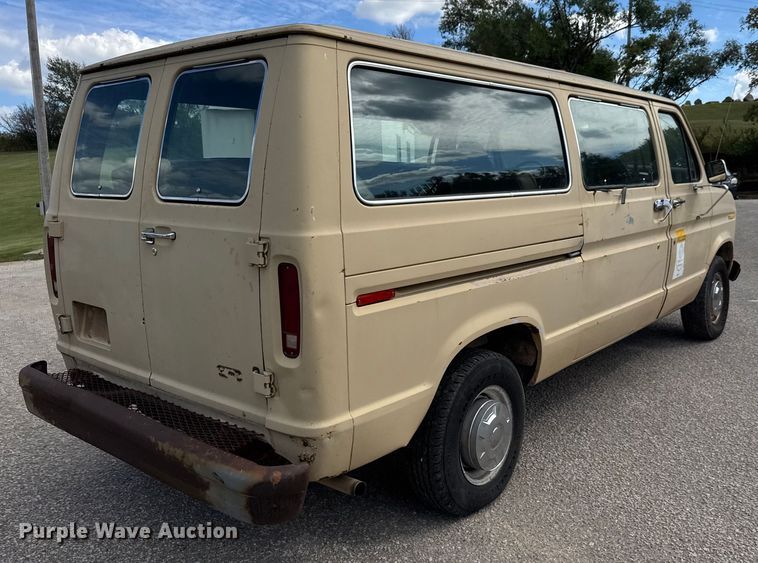 image for item DP8880 1988 Ford E250 van