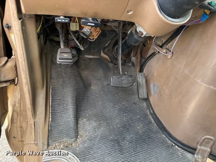 image for item DP8880 1988 Ford E250 van