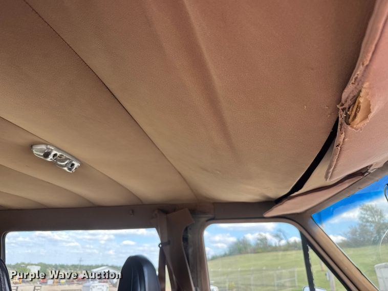 image for item DP8880 1988 Ford E250 van