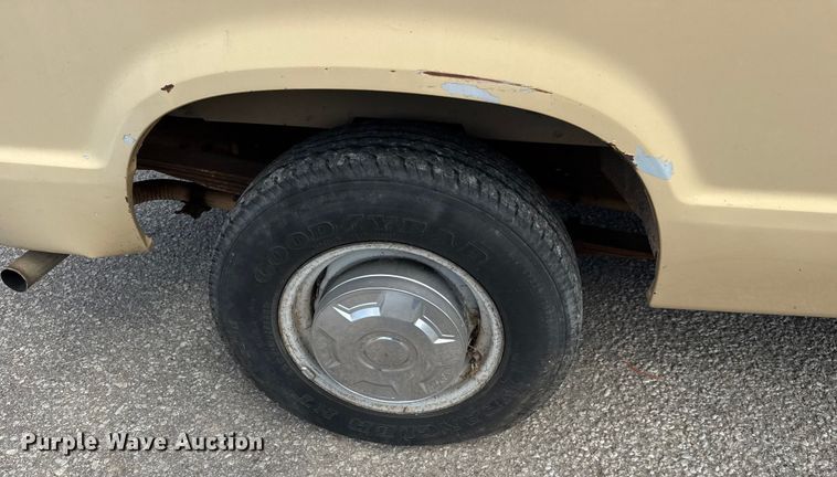 image for item DP8880 1988 Ford E250 van