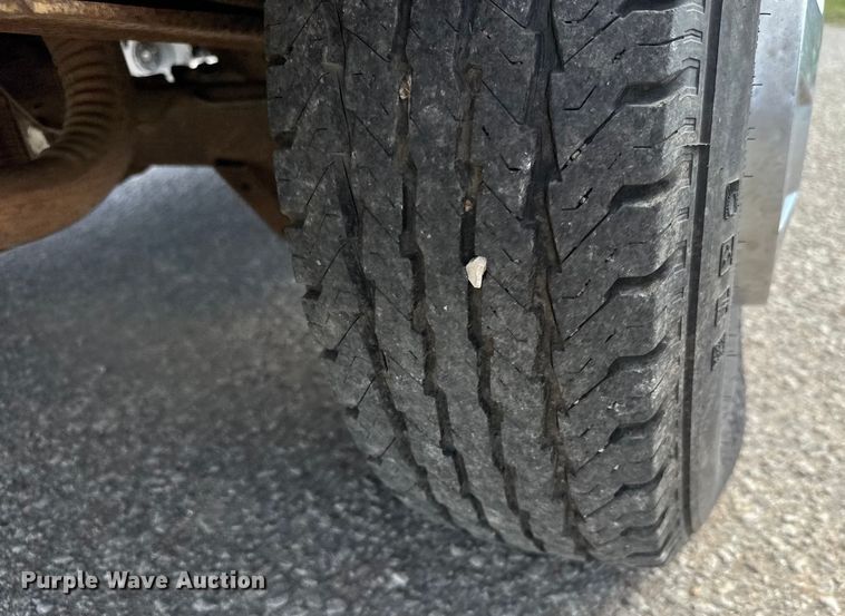 image for item DP8880 1988 Ford E250 van