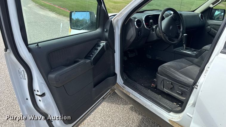 image for item DP8884 2009 Ford Explorer SUV