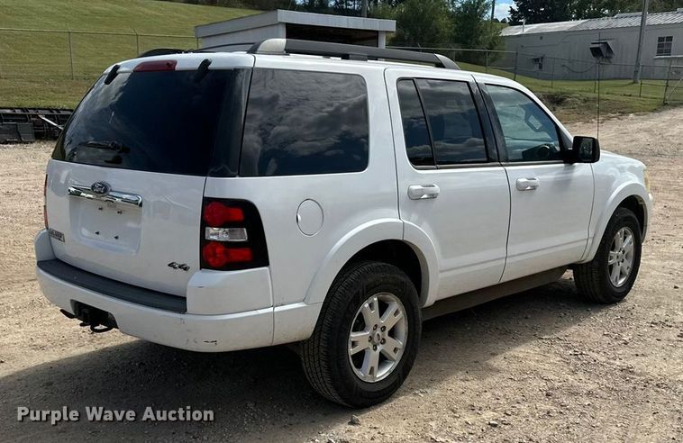 image for item DP8885 2010 Ford Explorer SUV