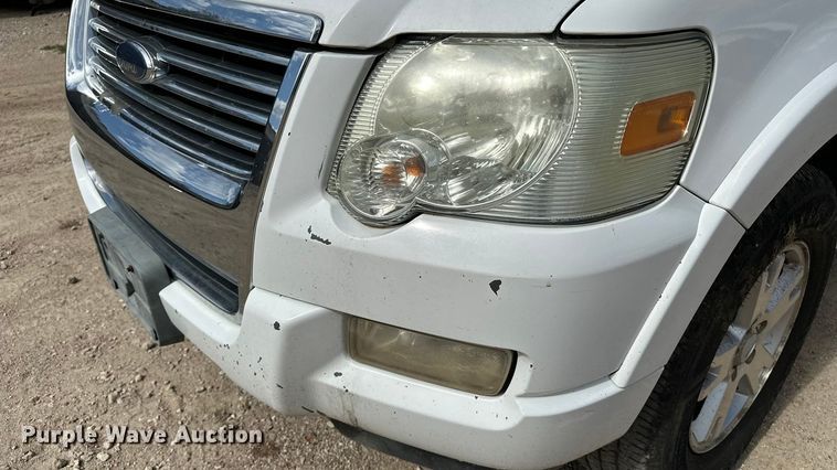 image for item DP8885 2010 Ford Explorer SUV