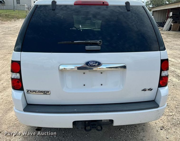 image for item DP8885 2010 Ford Explorer SUV