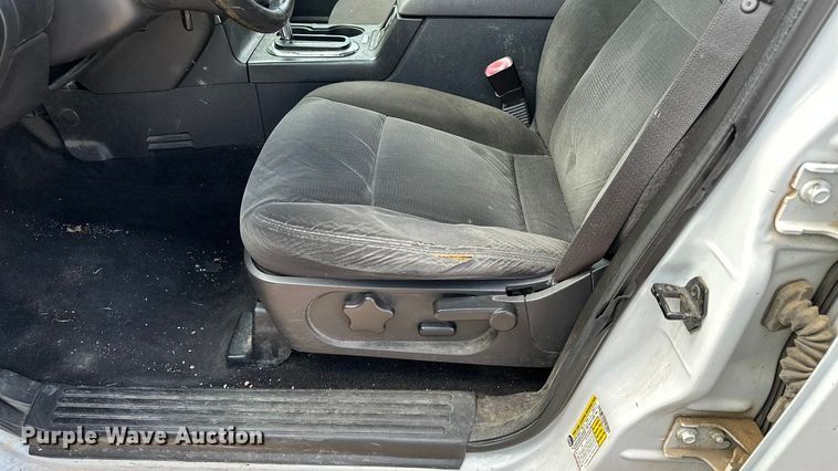 image for item DP8885 2010 Ford Explorer SUV