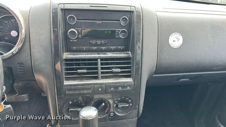 image for item DP8885 2010 Ford Explorer SUV