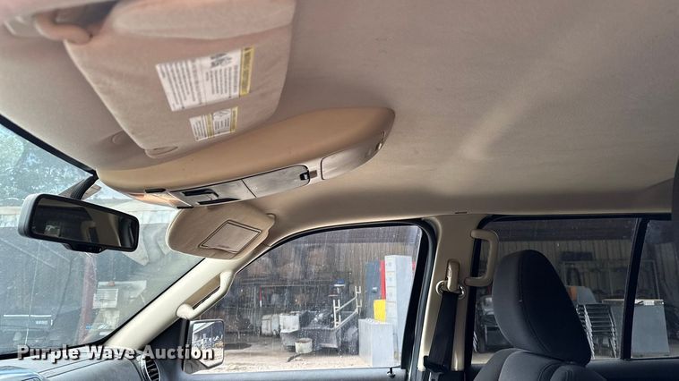 image for item DP8885 2010 Ford Explorer SUV