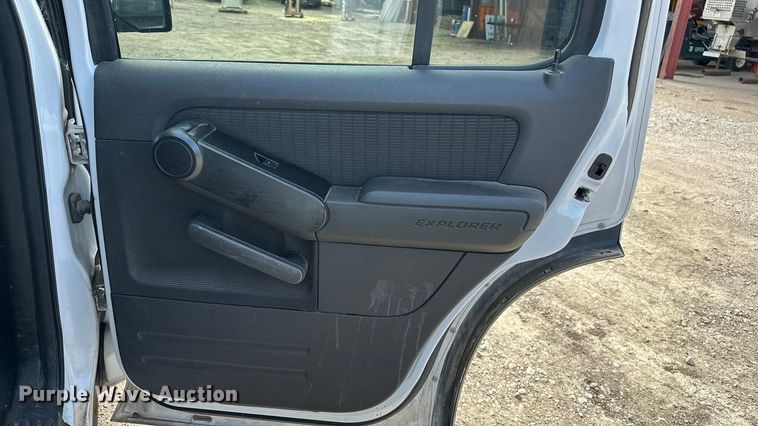 image for item DP8885 2010 Ford Explorer SUV