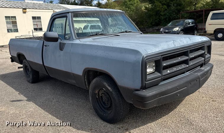 image for item DP8886 1989 Dodge D150S pickup truck