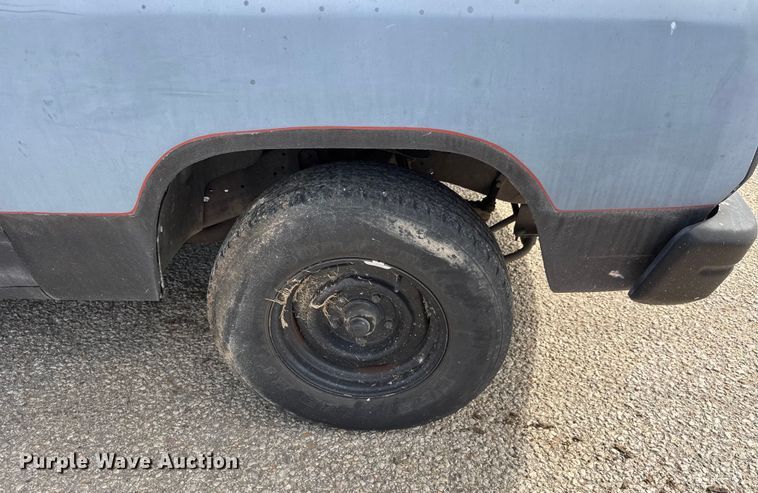 image for item DP8886 1989 Dodge D150S pickup truck